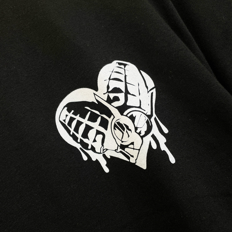 No More War Tee By 隅田航